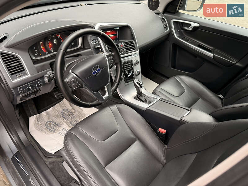 Внедорожник / Кроссовер Volvo XC60 2017 в Ивано-Франковске фото 41 Внедорожник / Кроссовер Volvo XC60 2017 в Ивано-Франковске