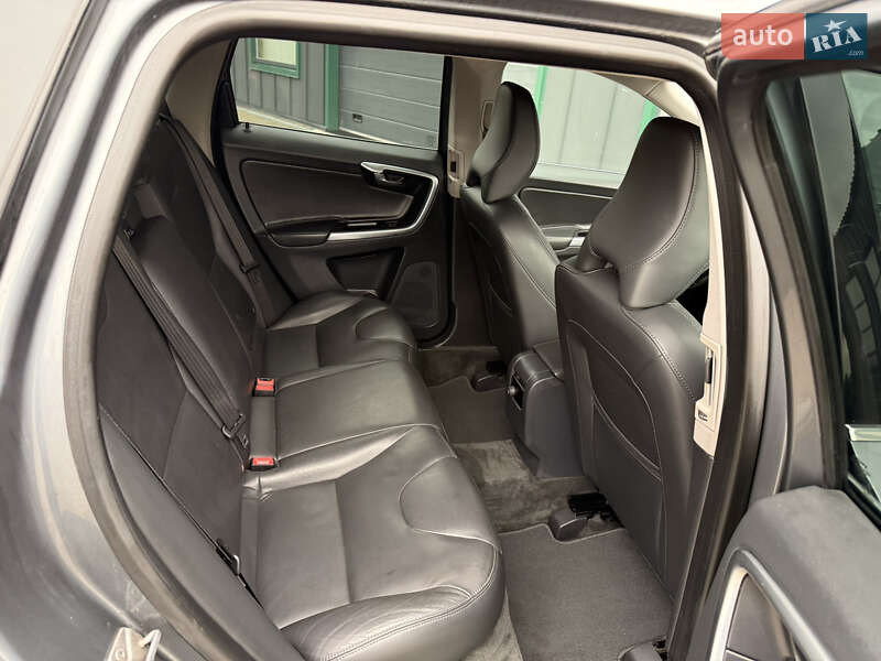 Внедорожник / Кроссовер Volvo XC60 2017 в Ивано-Франковске фото 59 Внедорожник / Кроссовер Volvo XC60 2017 в Ивано-Франковске