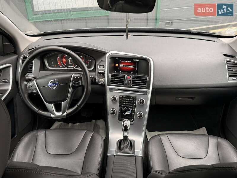 Внедорожник / Кроссовер Volvo XC60 2017 в Ивано-Франковске фото 65 Внедорожник / Кроссовер Volvo XC60 2017 в Ивано-Франковске