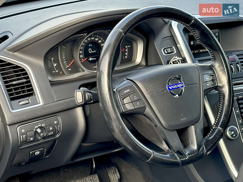 Внедорожник / Кроссовер Volvo XC60 2014 в Киеве фото 9 Внедорожник / Кроссовер Volvo XC60 2014 в Киеве