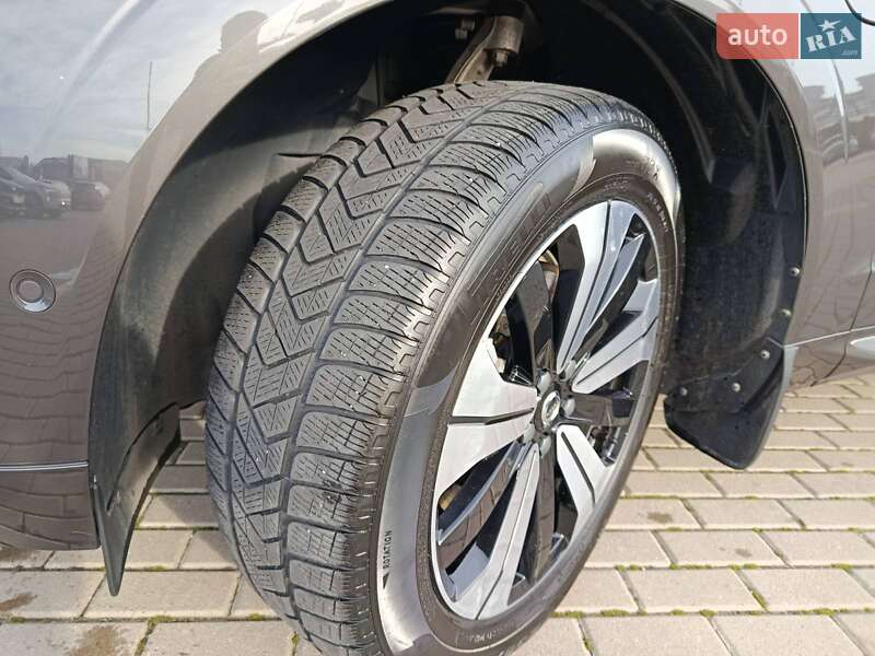 Позашляховик / Кросовер Volvo XC60 2023 в Києві