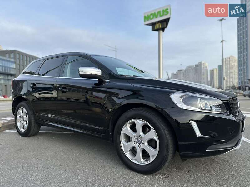 Позашляховик / Кросовер Volvo XC60 2016 в Києві