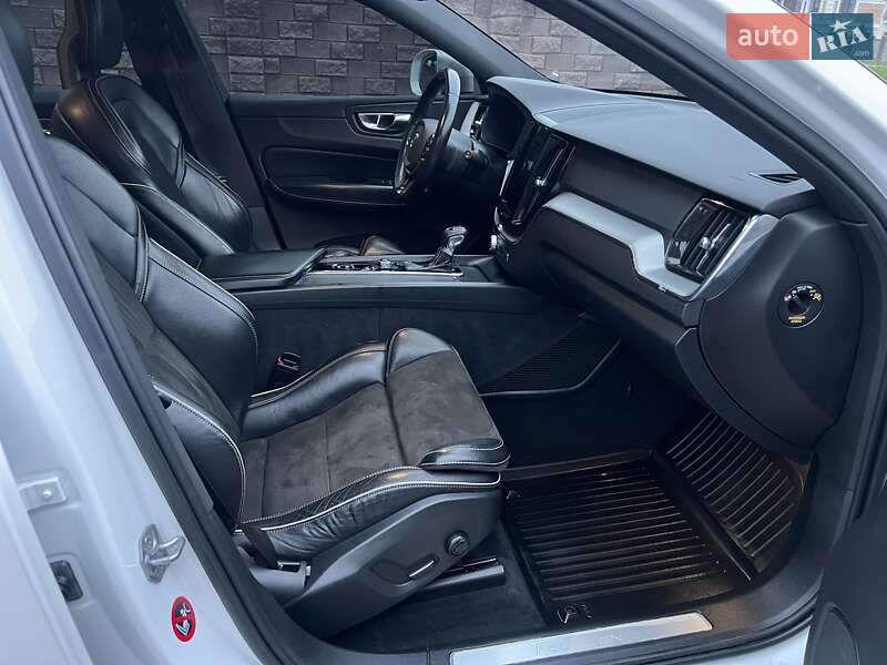 Внедорожник / Кроссовер Volvo XC60 2017 в Ровно фото 16 Внедорожник / Кроссовер Volvo XC60 2017 в Ровно