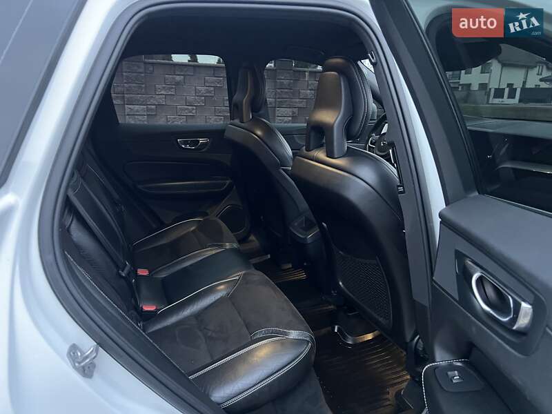 Внедорожник / Кроссовер Volvo XC60 2017 в Ровно фото 19 Внедорожник / Кроссовер Volvo XC60 2017 в Ровно