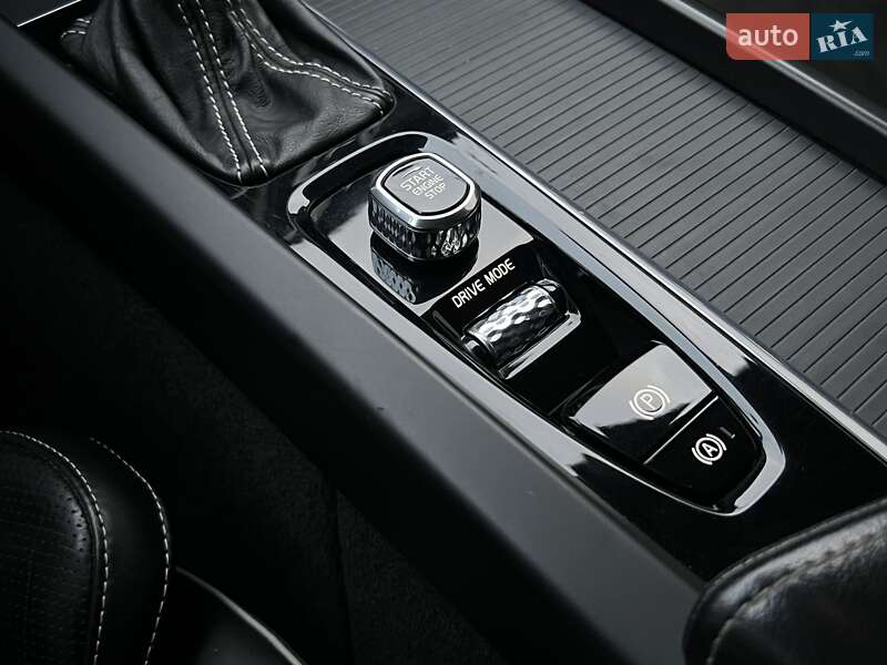 Внедорожник / Кроссовер Volvo XC60 2017 в Ровно фото 14 Внедорожник / Кроссовер Volvo XC60 2017 в Ровно