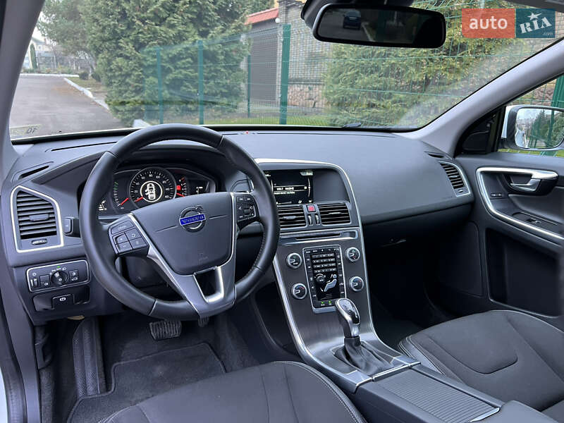 Позашляховик / Кросовер Volvo XC60 2016 в Рівному