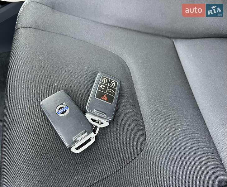 Позашляховик / Кросовер Volvo XC60 2016 в Рівному