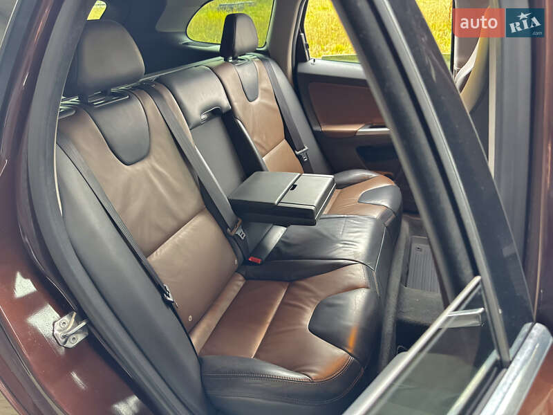 Внедорожник / Кроссовер Volvo XC60 2013 в Киеве фото 11 Внедорожник / Кроссовер Volvo XC60 2013 в Киеве