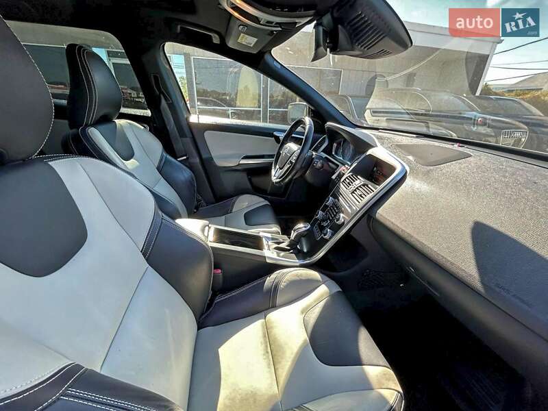 Внедорожник / Кроссовер Volvo XC60 2016 в Львове фото 5 Внедорожник / Кроссовер Volvo XC60 2016 в Львове