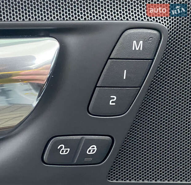 Внедорожник / Кроссовер Volvo XC60 2018 в Львове фото 20 Внедорожник / Кроссовер Volvo XC60 2018 в Львове