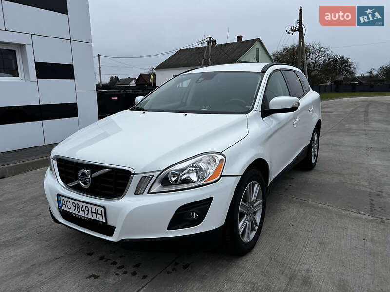 Позашляховик / Кросовер Volvo XC60 2009 в Вараші