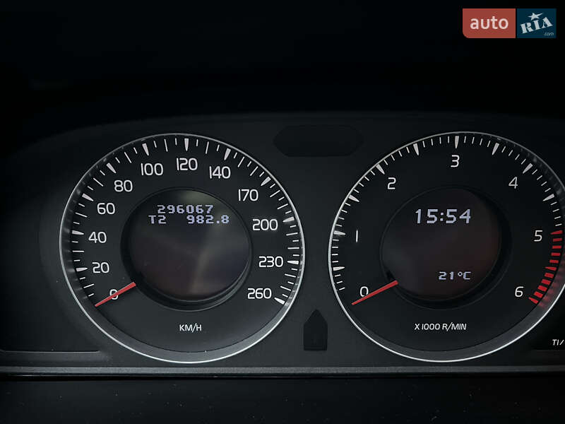 Позашляховик / Кросовер Volvo XC60 2009 в Вараші