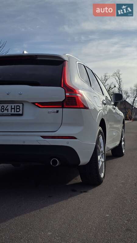 Внедорожник / Кроссовер Volvo XC60 2019 в Киеве