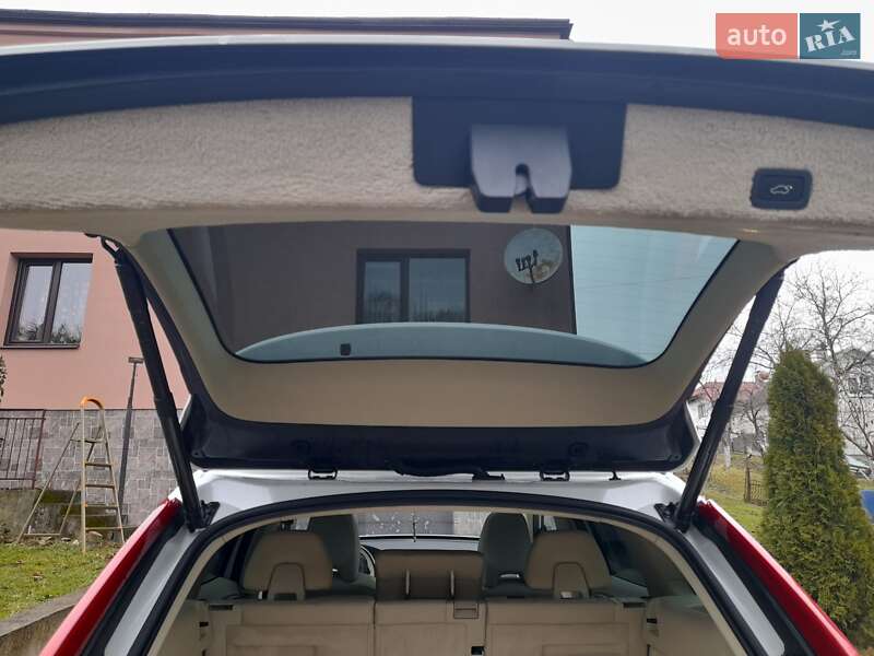 Позашляховик / Кросовер Volvo XC60 2016 в Львові