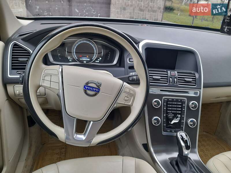 Позашляховик / Кросовер Volvo XC60 2016 в Львові