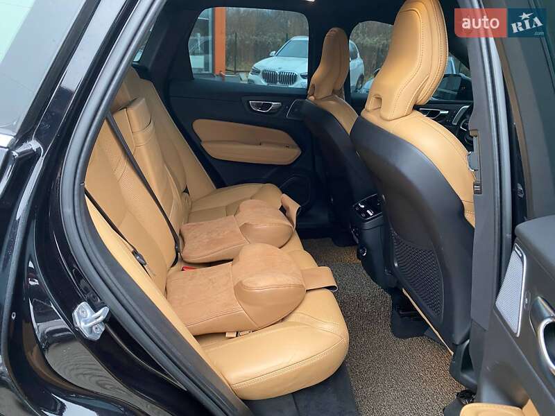 Внедорожник / Кроссовер Volvo XC60 2019 в Львове