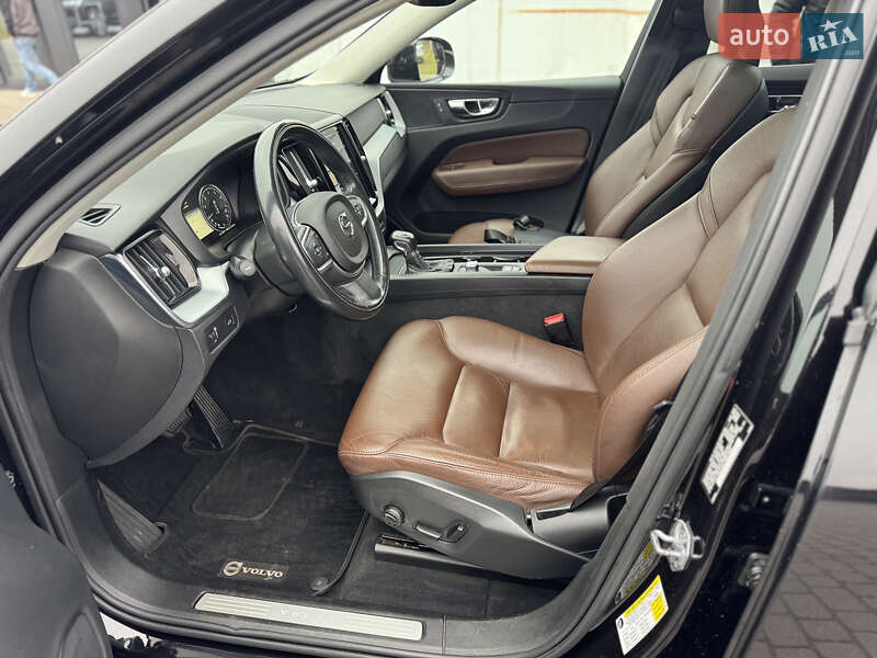 Позашляховик / Кросовер Volvo XC60 2017 в Новояворівську