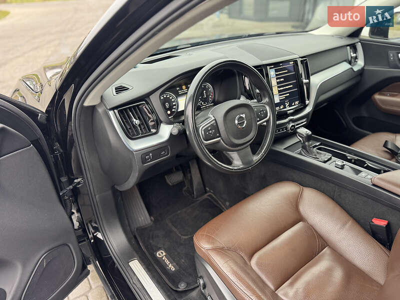 Позашляховик / Кросовер Volvo XC60 2017 в Новояворівську