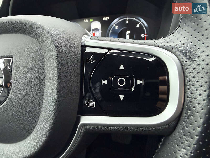 Внедорожник / Кроссовер Volvo XC60 2018 в Днепре фото 28 Внедорожник / Кроссовер Volvo XC60 2018 в Днепре