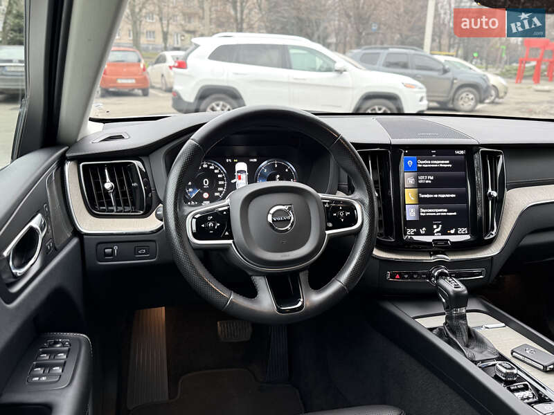 Внедорожник / Кроссовер Volvo XC60 2018 в Днепре фото 50 Внедорожник / Кроссовер Volvo XC60 2018 в Днепре
