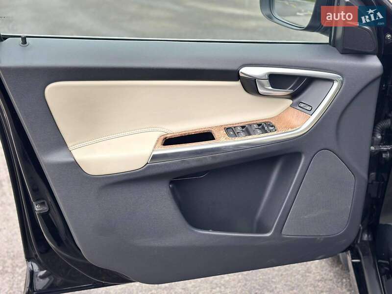 Позашляховик / Кросовер Volvo XC60 2014 в Полтаві