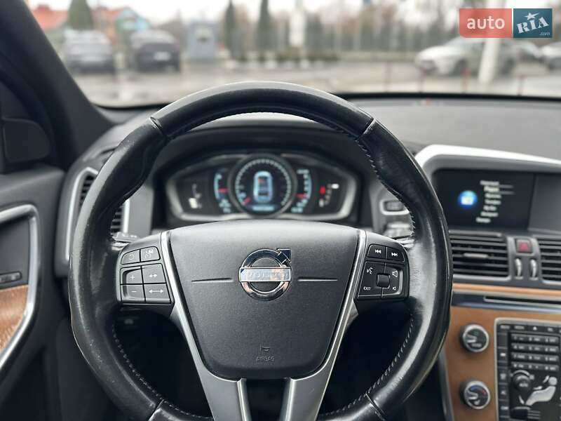 Позашляховик / Кросовер Volvo XC60 2014 в Полтаві