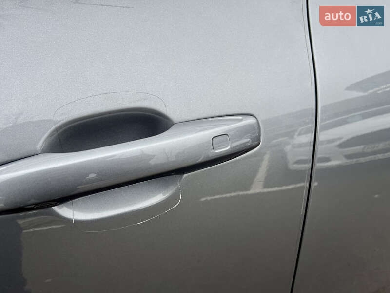 Внедорожник / Кроссовер Volvo XC60 2019 в Киеве