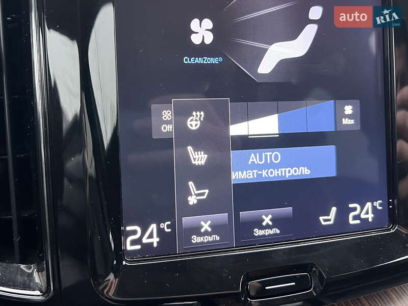 Внедорожник / Кроссовер Volvo XC60 2019 в Киеве