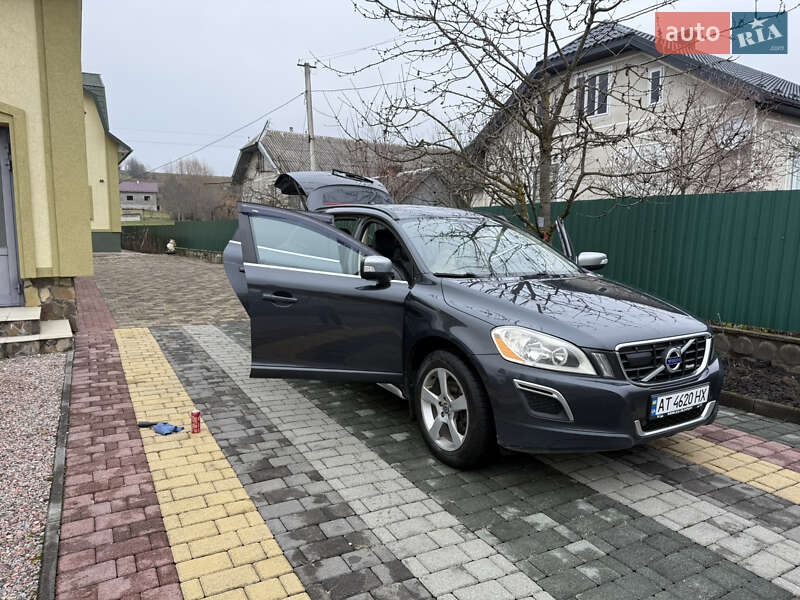 Внедорожник / Кроссовер Volvo XC60 2012 в Ивано-Франковске фото 14 Внедорожник / Кроссовер Volvo XC60 2012 в Ивано-Франковске
