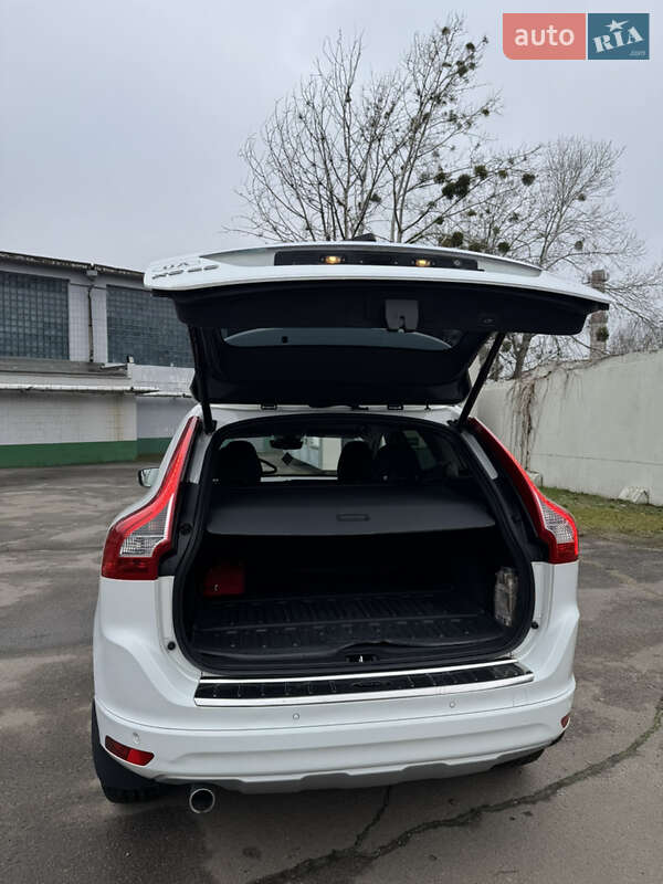 Внедорожник / Кроссовер Volvo XC60 2015 в Киеве