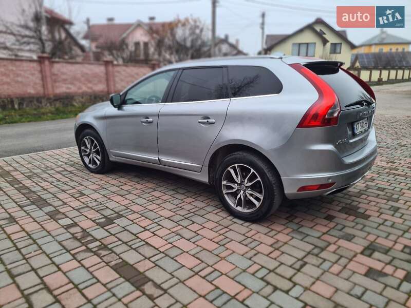 Внедорожник / Кроссовер Volvo XC60 2011 в Ивано-Франковске