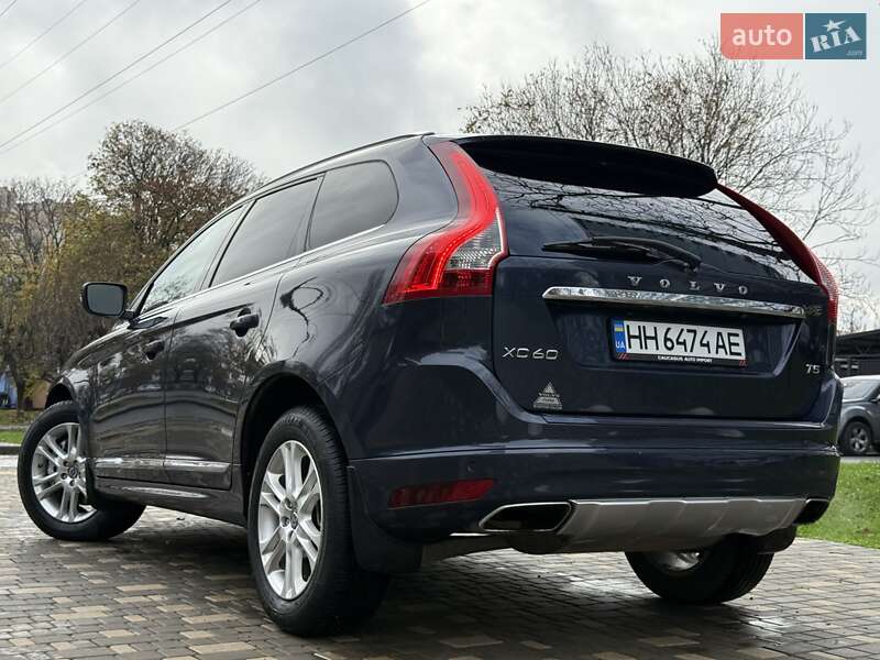 Внедорожник / Кроссовер Volvo XC60 2014 в Одессе