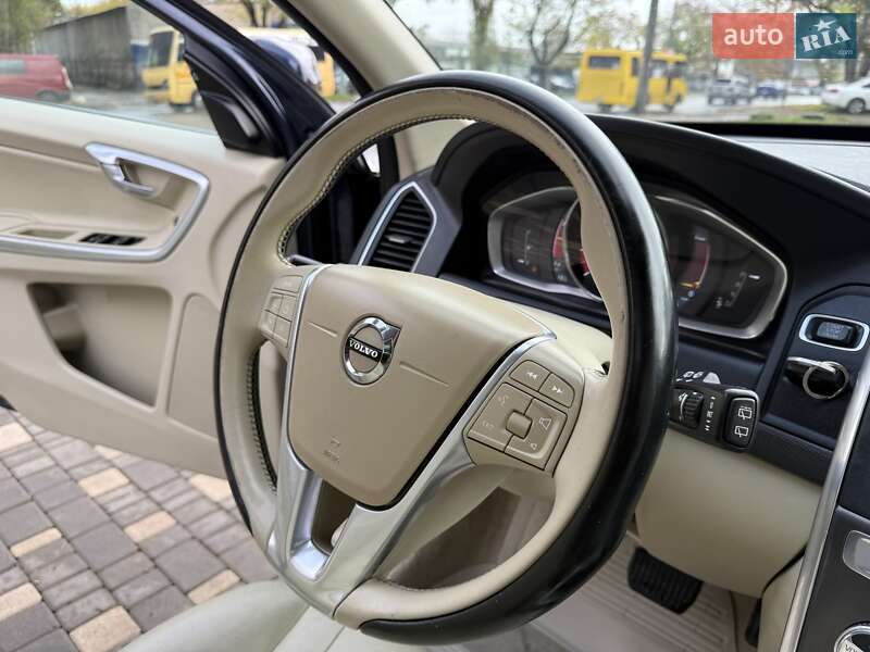Внедорожник / Кроссовер Volvo XC60 2014 в Одессе
