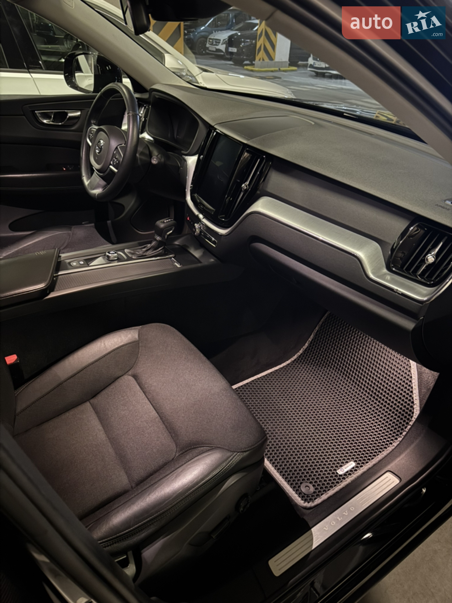 2018 Volvo XC60 - мініатюра 11