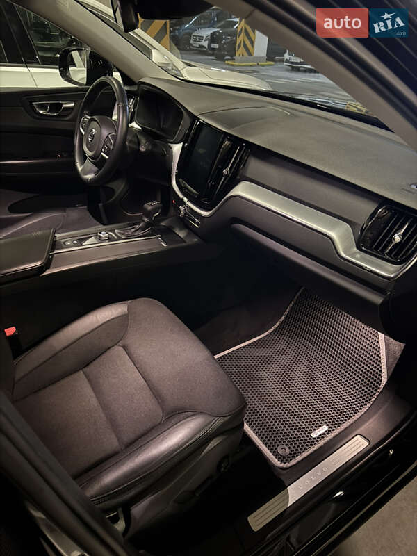 Позашляховик / Кросовер Volvo XC60 2018 в Києві