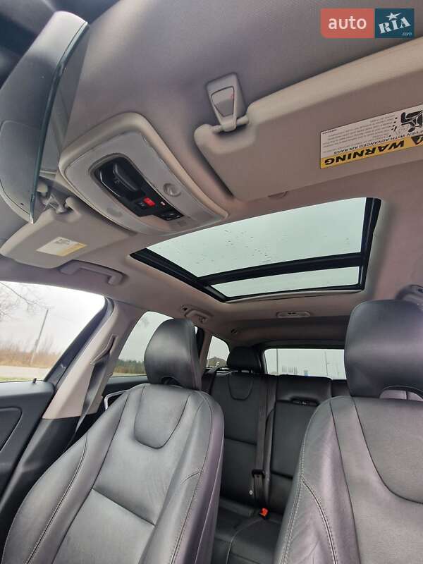 Позашляховик / Кросовер Volvo XC60 2015 в Луцьку фото 17 Позашляховик / Кросовер Volvo XC60 2015 в Луцьку