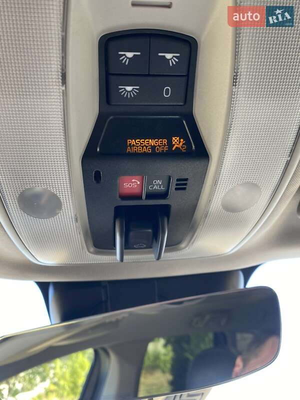 Позашляховик / Кросовер Volvo XC60 2017 в Одесі фото 19 Позашляховик / Кросовер Volvo XC60 2017 в Одесі