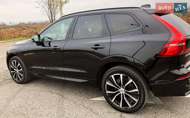 Внедорожник / Кроссовер Volvo XC60 2022 в Черновцах
