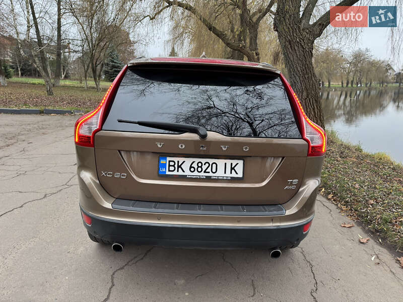 Позашляховик / Кросовер Volvo XC60 2010 в Рівному