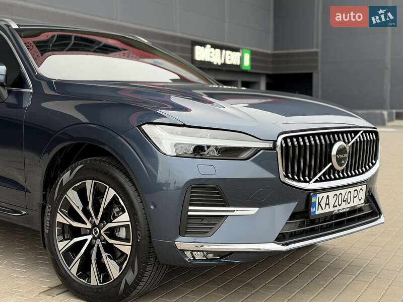 Внедорожник / Кроссовер Volvo XC60 2023 в Киеве