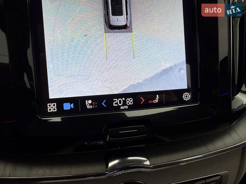 Внедорожник / Кроссовер Volvo XC60 2023 в Киеве