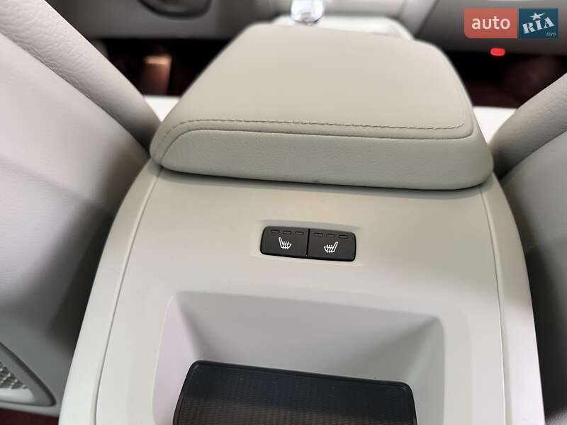 Внедорожник / Кроссовер Volvo XC60 2023 в Киеве