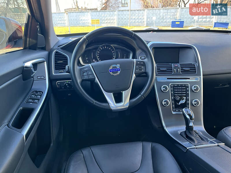 Позашляховик / Кросовер Volvo XC60 2016 в Києві фото 43 Позашляховик / Кросовер Volvo XC60 2016 в Києві