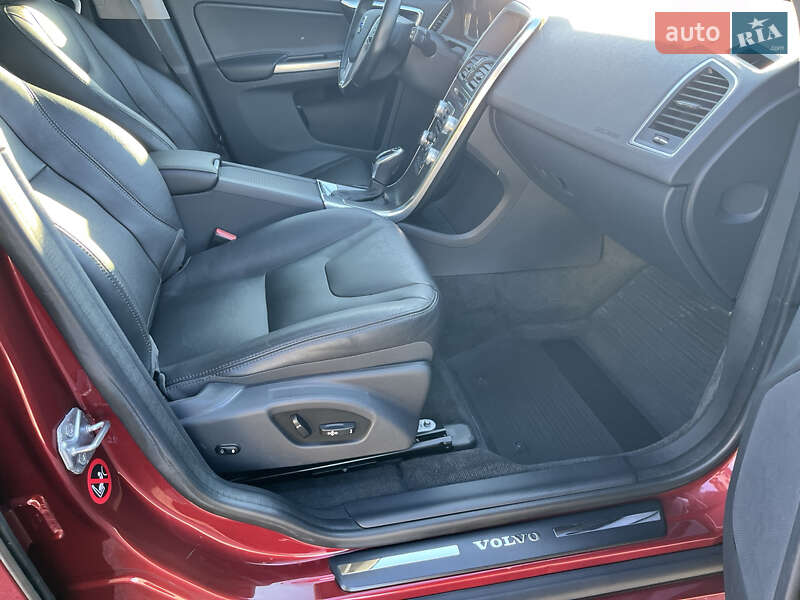 Позашляховик / Кросовер Volvo XC60 2016 в Києві фото 46 Позашляховик / Кросовер Volvo XC60 2016 в Києві