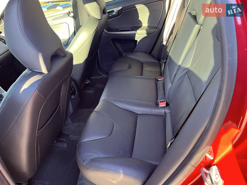 Позашляховик / Кросовер Volvo XC60 2016 в Києві фото 59 Позашляховик / Кросовер Volvo XC60 2016 в Києві