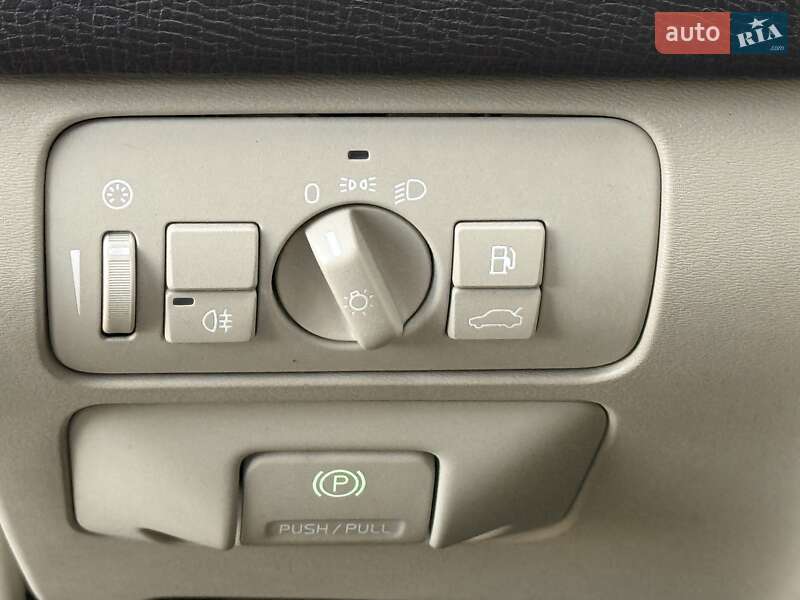 Внедорожник / Кроссовер Volvo XC60 2012 в Киеве