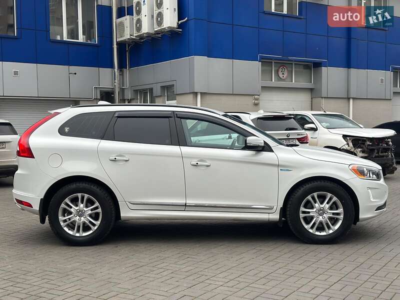 Внедорожник / Кроссовер Volvo XC60 2015 в Одессе