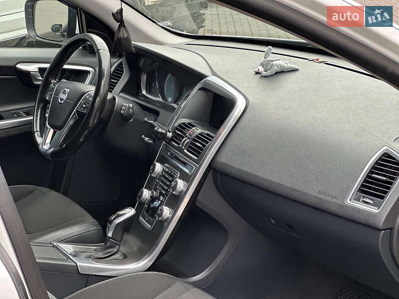 Внедорожник / Кроссовер Volvo XC60 2015 в Одессе