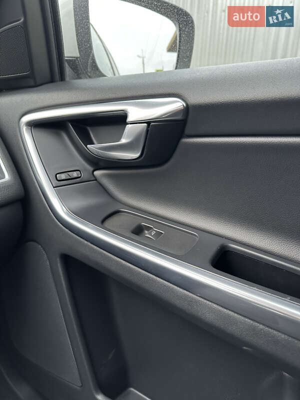 Позашляховик / Кросовер Volvo XC60 2015 в Хмельницькому