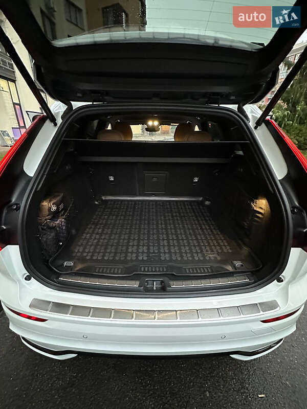 Внедорожник / Кроссовер Volvo XC60 2022 в Киеве фото 20 Внедорожник / Кроссовер Volvo XC60 2022 в Киеве